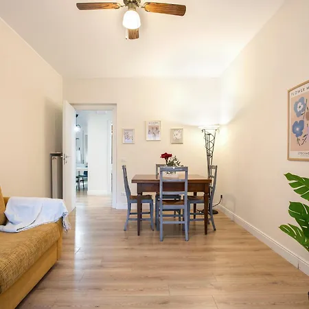 Moderno Tuscolana 2 Bdr And Living Metro A *