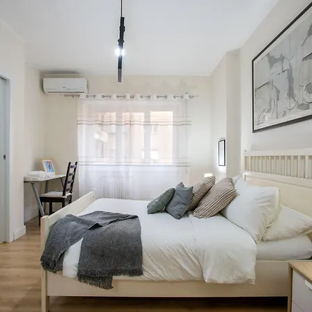 Moderno Tuscolana 2 Bdr And Living Metro A Apartamento