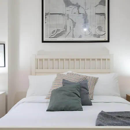 Moderno Tuscolana 2 Bdr And Living Metro A Apartamento Roma