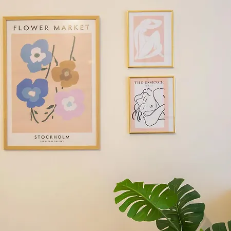 Moderno Tuscolana 2 Bdr And Living Metro A Apartamento Roma