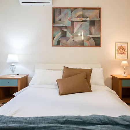 Moderno Tuscolana 2 Bdr And Living Metro A *