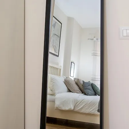 Apartment Moderno Tuscolana 2 Bdr And Living Metro A