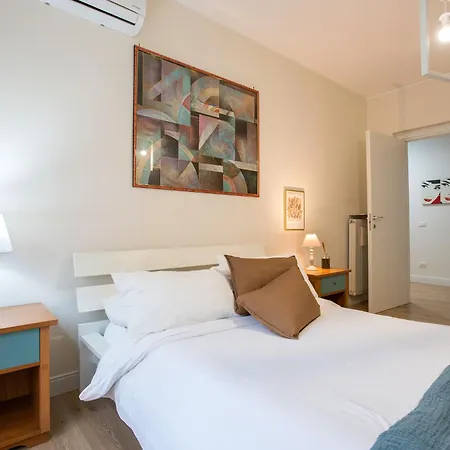 Moderno Tuscolana 2 Bdr And Living Metro A Apartment